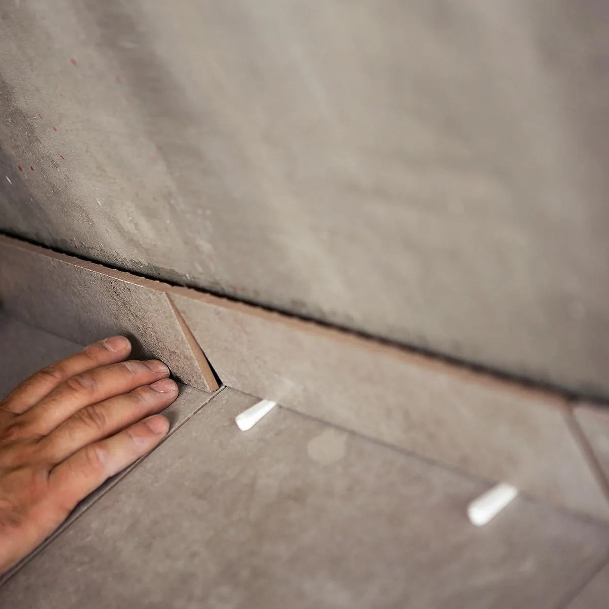 Hardy - Tile wedges - Various sizes