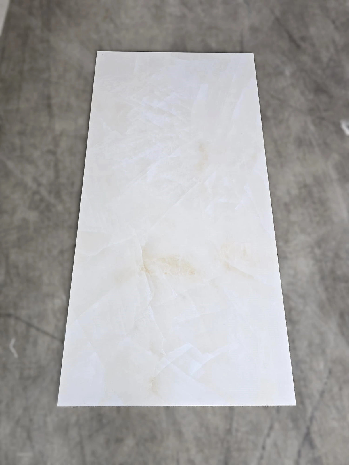 XL Marmerlook Tegel – Luxe in Groot Formaat - Bilbao - Beige Wit