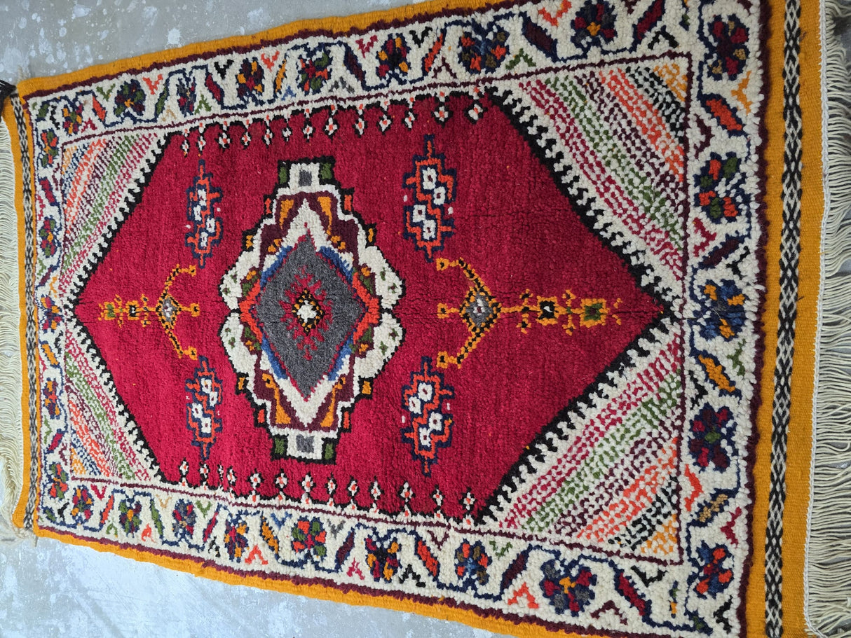 Marokkaans handgemaakt tapijt 72x108cm – Authentiek & Uniek