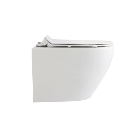 Complete Creavit toiletset met compact randloos Aloni toilet en wit Spa bedieningspaneel.