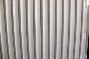 Akupanel - Wildlederfilz Wandpaneel - 260x60 cm - Dreiseitig bearbeitet - Beige/Taupe