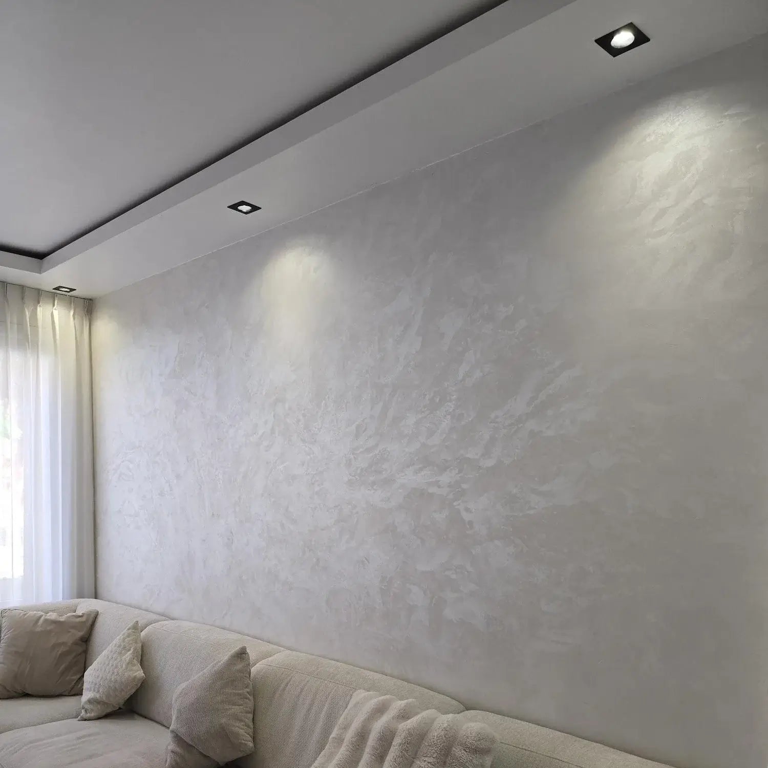 O'dassia Platinia Lux luxe decoratieve interieurverf met metallic parelmoer effect in een emmer