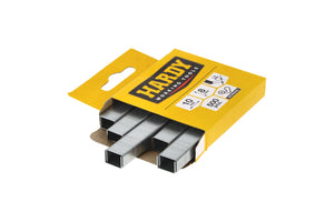 De Hardy nieten 8 x 10 x 1,2 mm zijn de ideale keuze voor wie snel en stevig verschillende materialen wil bevestigen met een hand- of elektrische tacker.