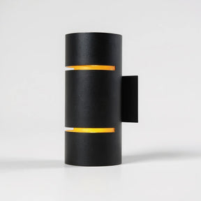 De Horoz Electric Maestro LED wandlamp is een stijlvolle en betrouwbare oplossing voor zowel binnen- als buitenverlichting. 