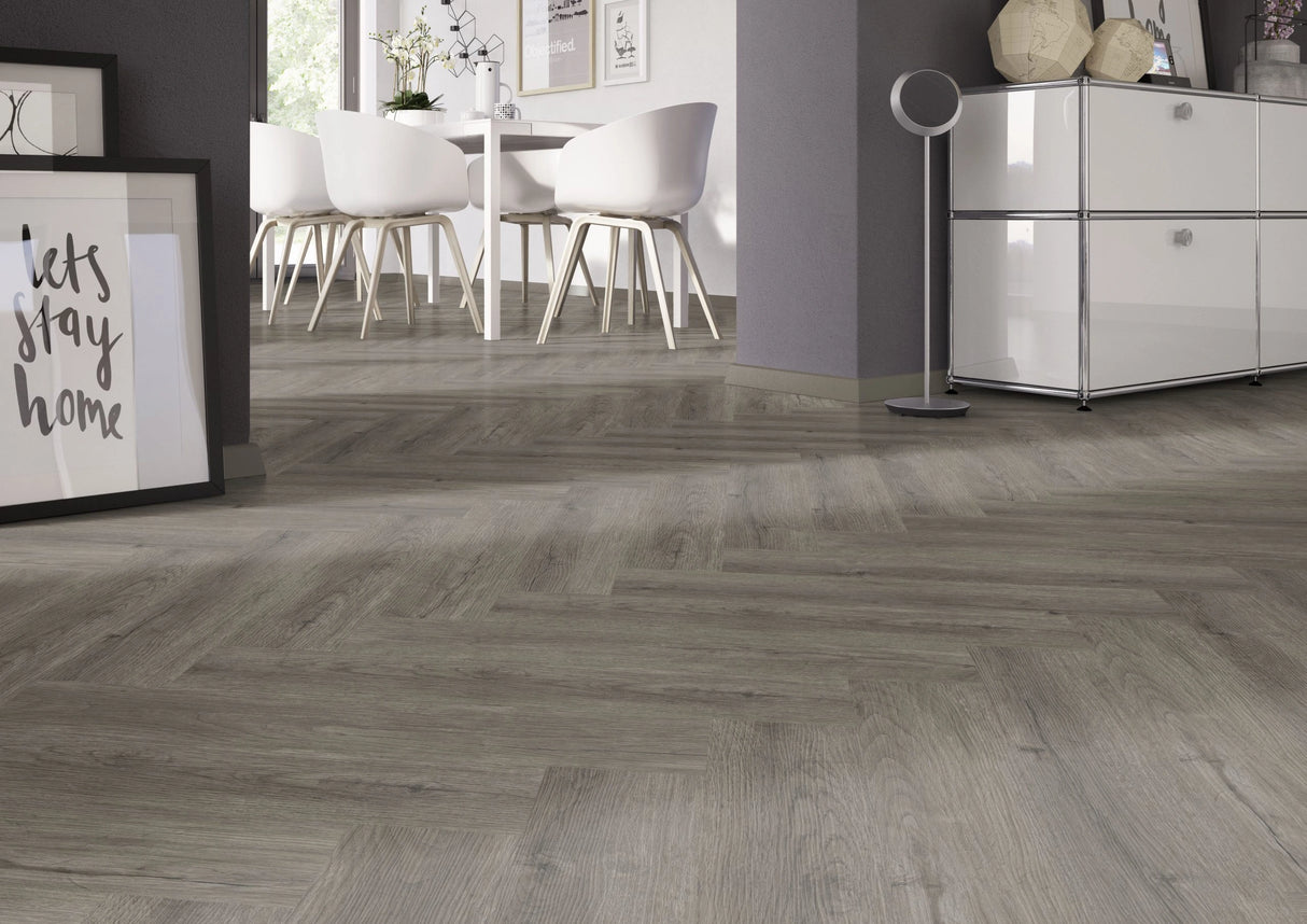 Oneflor Manor Oak Natural Dark visgraat PVC klikvloer rigid core 4.5mm donker eiken - Bouwshop Utrecht