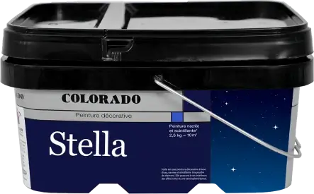 Luxe wandafwerking met Colorado Stella Yakout parelmoerverf in de kleur gebroken wit.