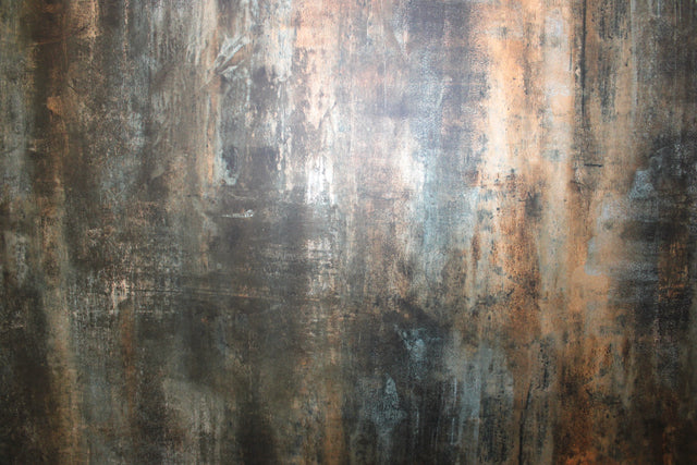 Exclusief design wandpaneel Midnight Masterpiece met abstracte donkere kleurenmix en gouden/diepblauwe accenten.