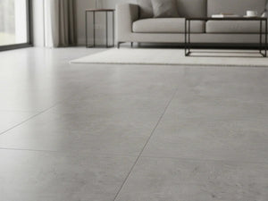 Beautifloor Artisti Donatello klik vinyl tegel in grijze betonlook – sfeerfoto in interieur