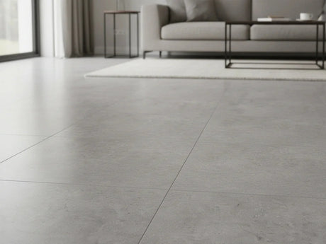 Beautifloor Artisti Donatello plak PVC tegel (Dryback) in grijze betonlook – sfeerfoto in interieur