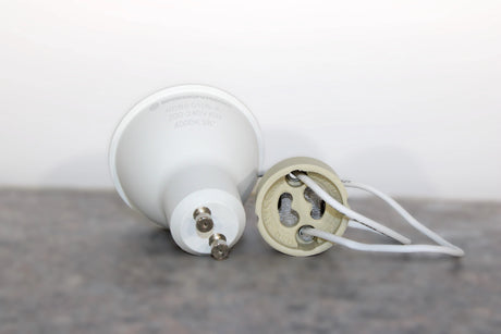 GU10 LED-Lampe mit Fassung – 4000K &amp; 6000K – 6W