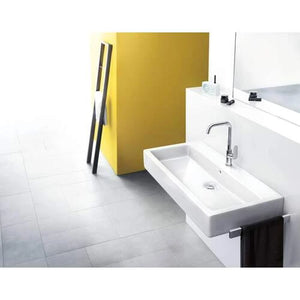 Hansgrohe Focus 240 wastafelmengkraan met hoge draaibare uitloop in chroom.
