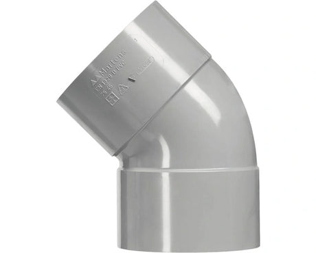 Grijze MARTENS PVC bocht 45 graden met aan beide zijden een lijmmof, diameter 110 mm.