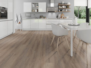 Donker Naturel Eiken klik PVC plank (Oneflor Cerused Oak Dark Natural, rigid klik 6 mm) in een interieur – sfeerfoto 1