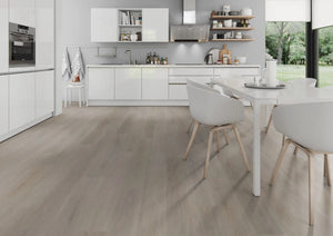 Eiken greige PVC plank vloer (Oneflor English Oak Greige) gelegd in een interieur – sfeerfoto 2