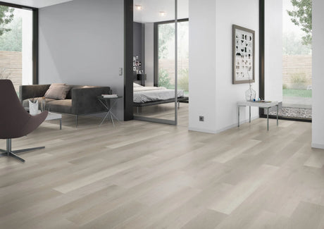Licht naturel eiken PVC plank vloer (Oneflor Flemish Oak Light Natural) gelegd in een interieur – sfeerfoto 1