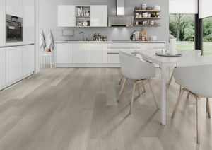 Licht naturel eiken PVC plank vloer (Oneflor Flemish Oak Light Natural) gelegd in een interieur – sfeerfoto 2