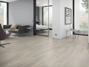 Oud Eiken Lichtbeige klik PVC plank (Oneflor Old Oak Light Beige, rigid klik 6 mm) in een interieur – sfeerfoto 2