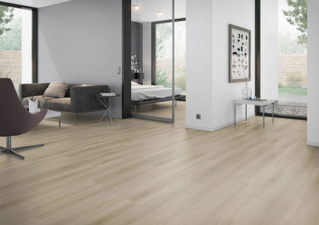 Licht naturel eiken PVC plank vloer (Oneflor Raw Oak Light Natural) gelegd in een interieur – sfeerfoto 2