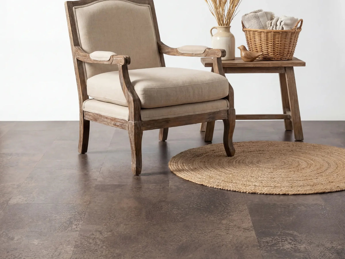 Yarenza Aura Terrena Fusca PVC Tegel Dryback 2,5 mm Taupe Betonlook - foto 4
