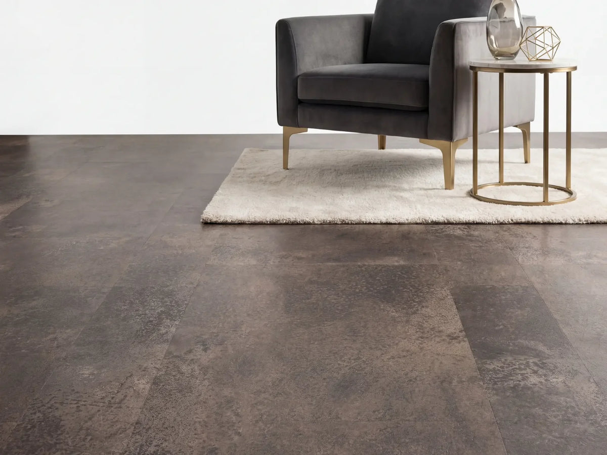 Yarenza Aura Terrena Fusca PVC Tegel Dryback 2,5 mm Taupe Betonlook - foto 5